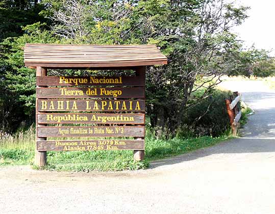 Cartel Fin del Mundo Bahía Lapataia